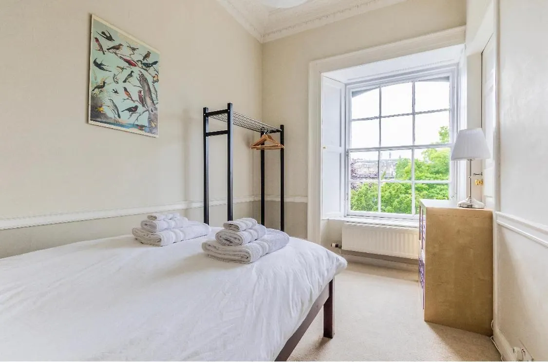 New Town Apartment With Castle View Edinburgh United Kingdom